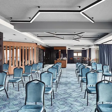 Panoramika Design Hotel 4*