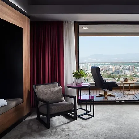 Panoramika Design ホテル 4*