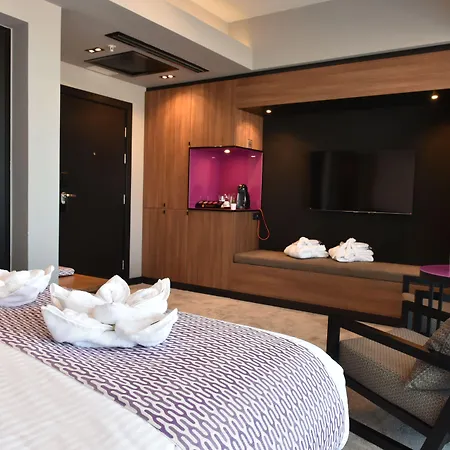 Panoramika Design ホテル