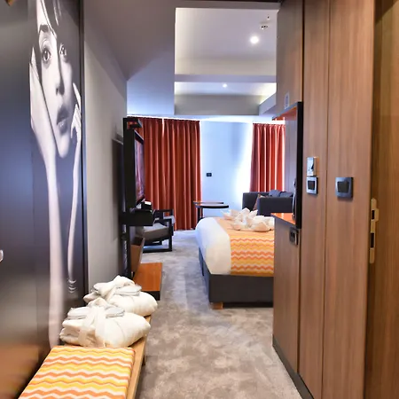 Panoramika Design ホテル