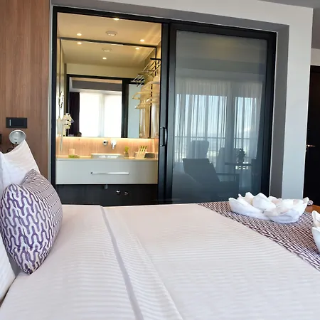 Panoramika Design Hotel 4*
