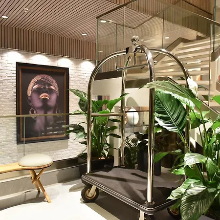 Panoramika Design 4* スコピエ